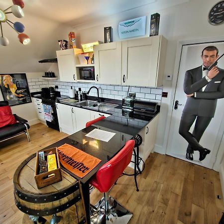Southsea Royale James Bond 3 Bed Cool Penthouse, Seafront Parking Portsmouth Eksteriør bilde