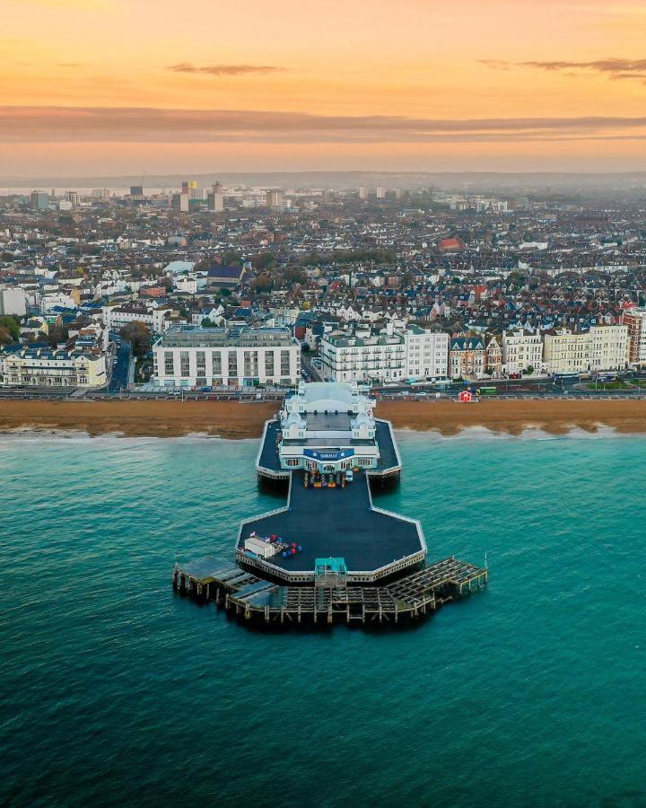 Southsea Royale James Bond 3 Bed Cool Penthouse, Seafront Parking Portsmouth Eksteriør bilde