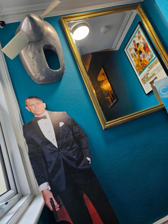Southsea Royale James Bond 3 Bed Cool Penthouse, Seafront Parking Portsmouth Eksteriør bilde