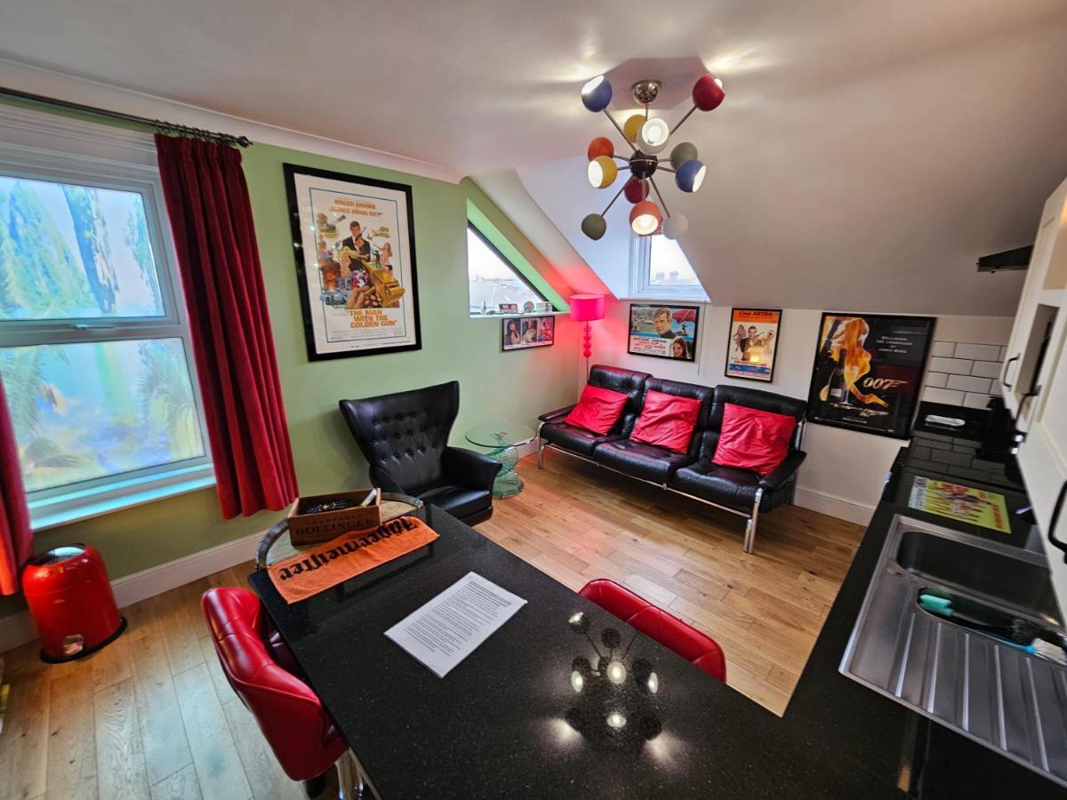 Southsea Royale James Bond 3 Bed Cool Penthouse, Seafront Parking Portsmouth Eksteriør bilde