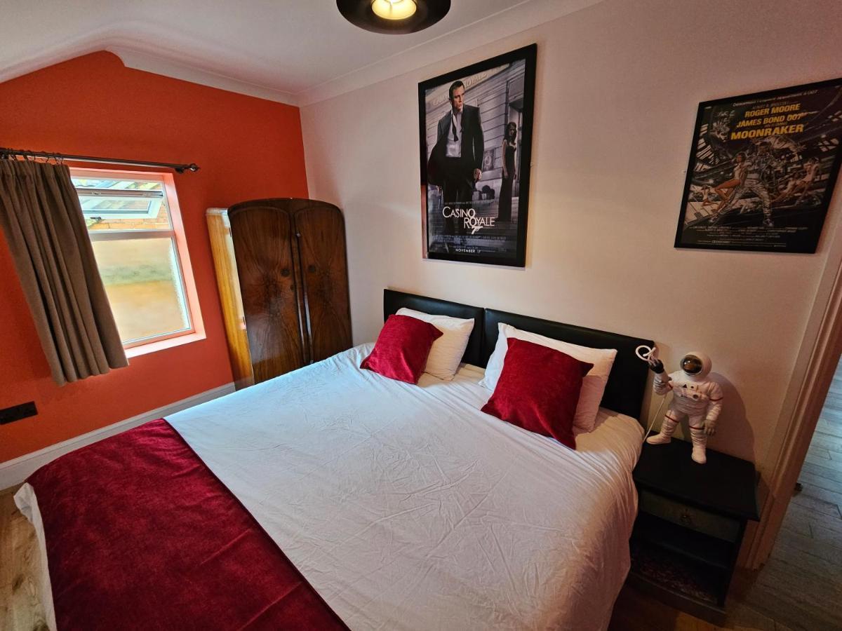 Southsea Royale James Bond 3 Bed Cool Penthouse, Seafront Parking Portsmouth Eksteriør bilde