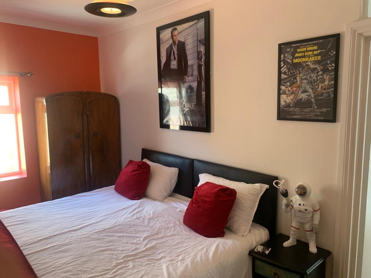 Southsea Royale James Bond 3 Bed Cool Penthouse, Seafront Parking Portsmouth Eksteriør bilde